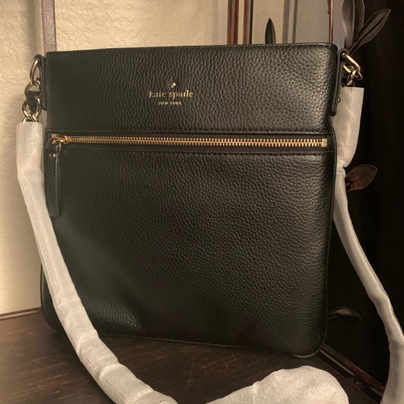kate spade Handbags - Cobble hill Kate Spade black crossbody leather